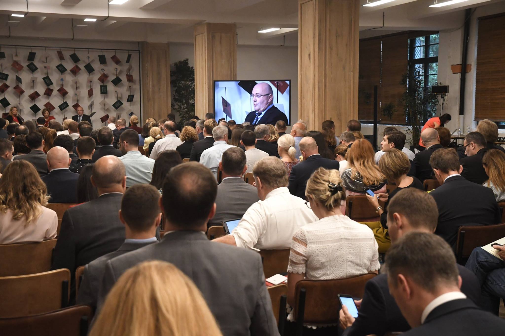 Tbilisi International Conference 2018 : World Upside Down Day 1 – Panel 3: The Global Security Context